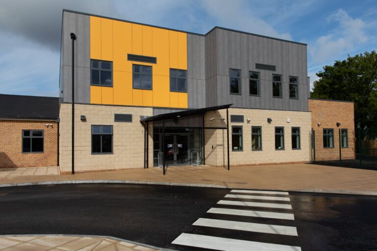 SKILTS SEN HALLMOOR SCHOOL / LEA HALL ACADEMY MDG Architects