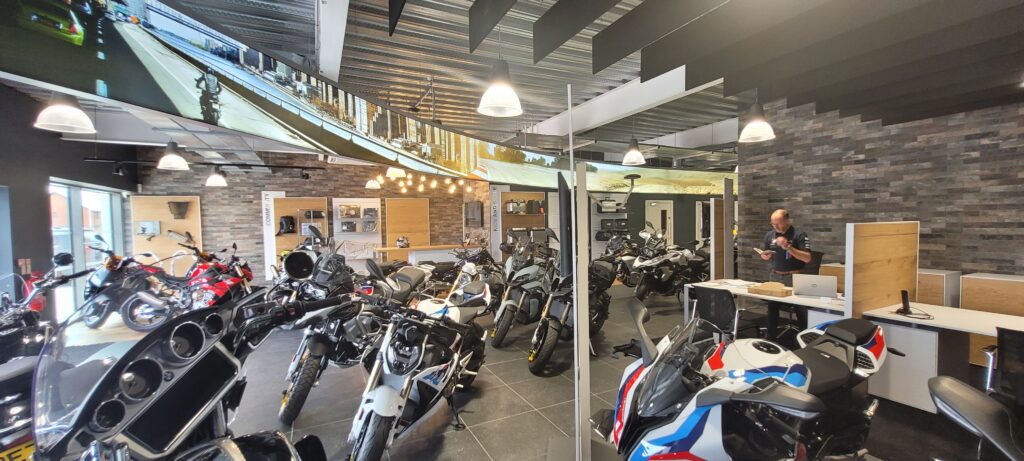 BMW MOTORRAD WARWICK - MDG Architects
